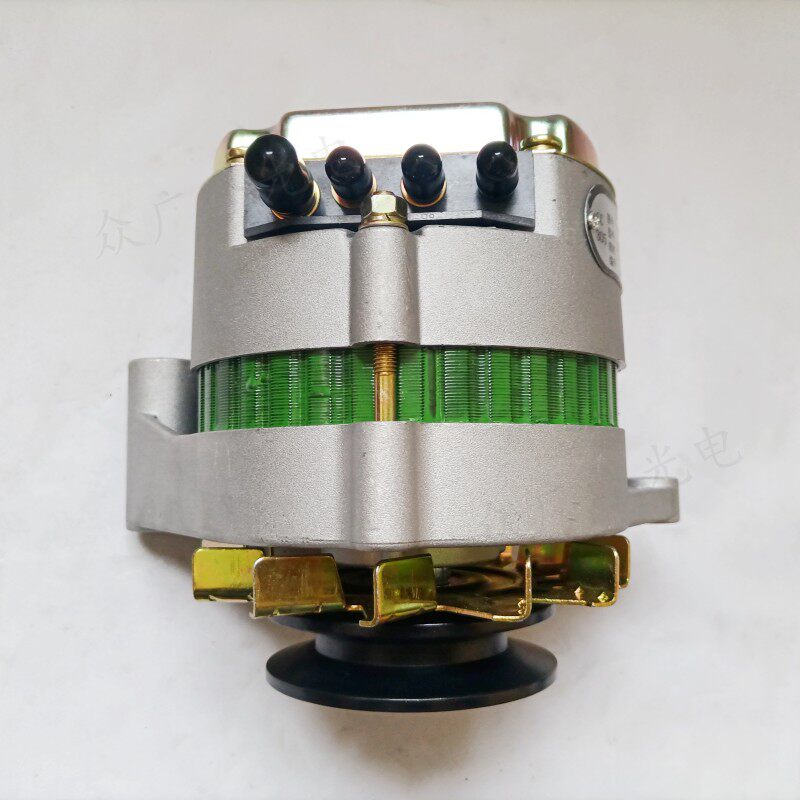 jfwz17充电发电机 常柴cc305 14v 750w n485-29000x 拖拉机调节器