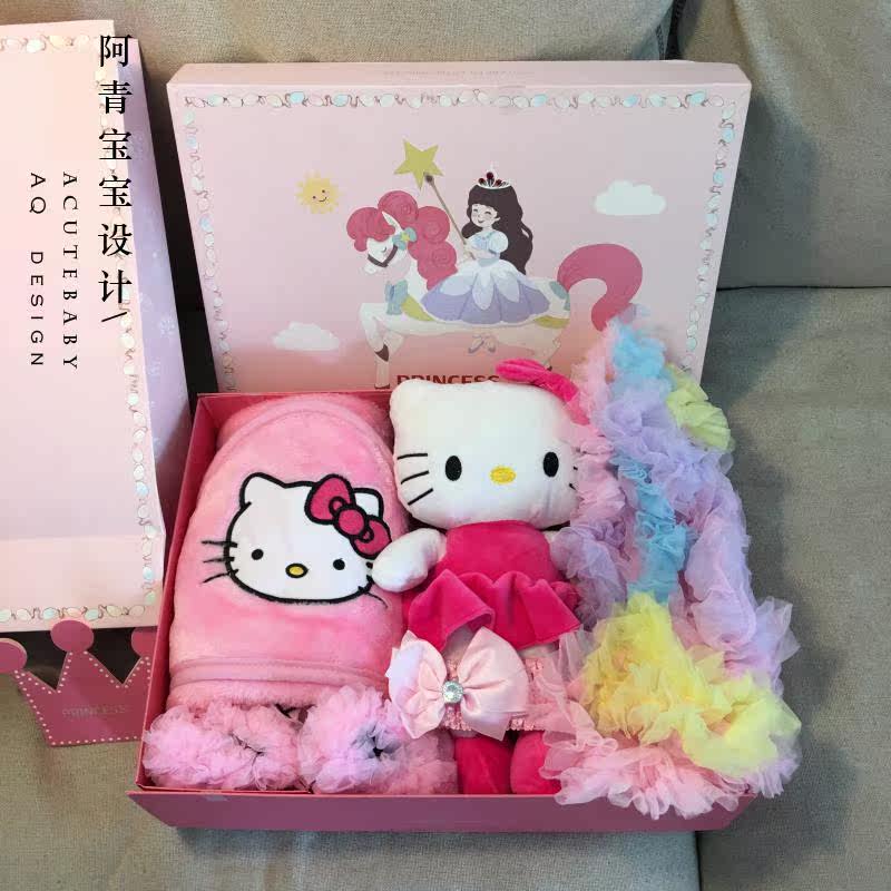 Coffret cadeau pour bébé - Vêtements + Fournitures - Ref 1976798 Image 1