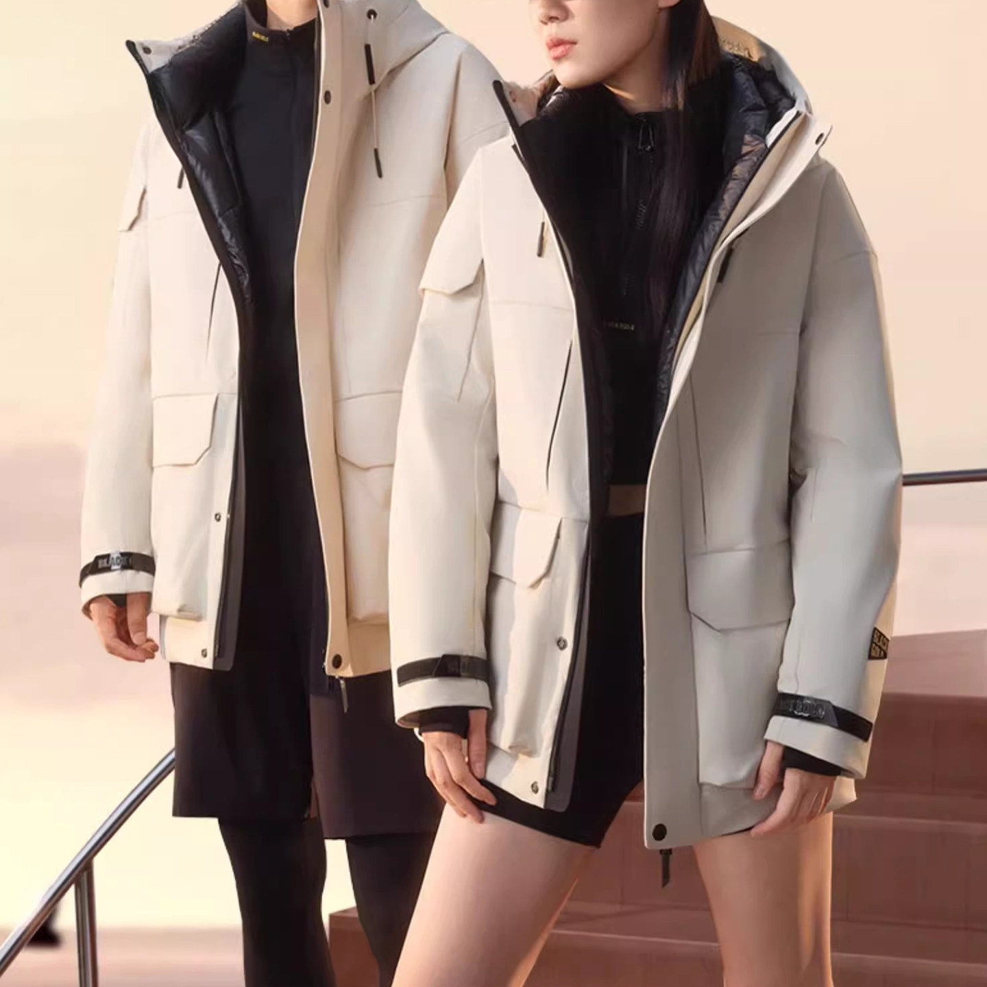 H1218秋冬男女通穿黑金鹅绒服情侣款休闲厚实保暖三防外套 白鹅绒