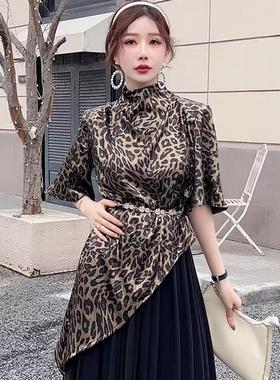 高端定制初春豹纹时尚印花上衣+黑色高腰半身裙套装61366