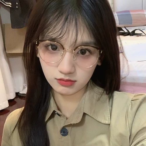 Cold Tea Color Ultra -light Half -Frame очки.