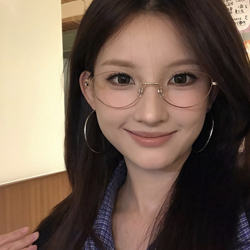 素颜金丝椭圆奶咖色眼镜近视女