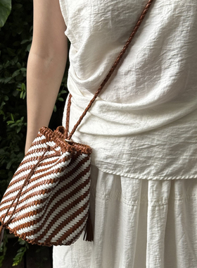 Dragon Diffusion8838法式篮子牛皮水桶编织包文艺mini斜挎单肩包