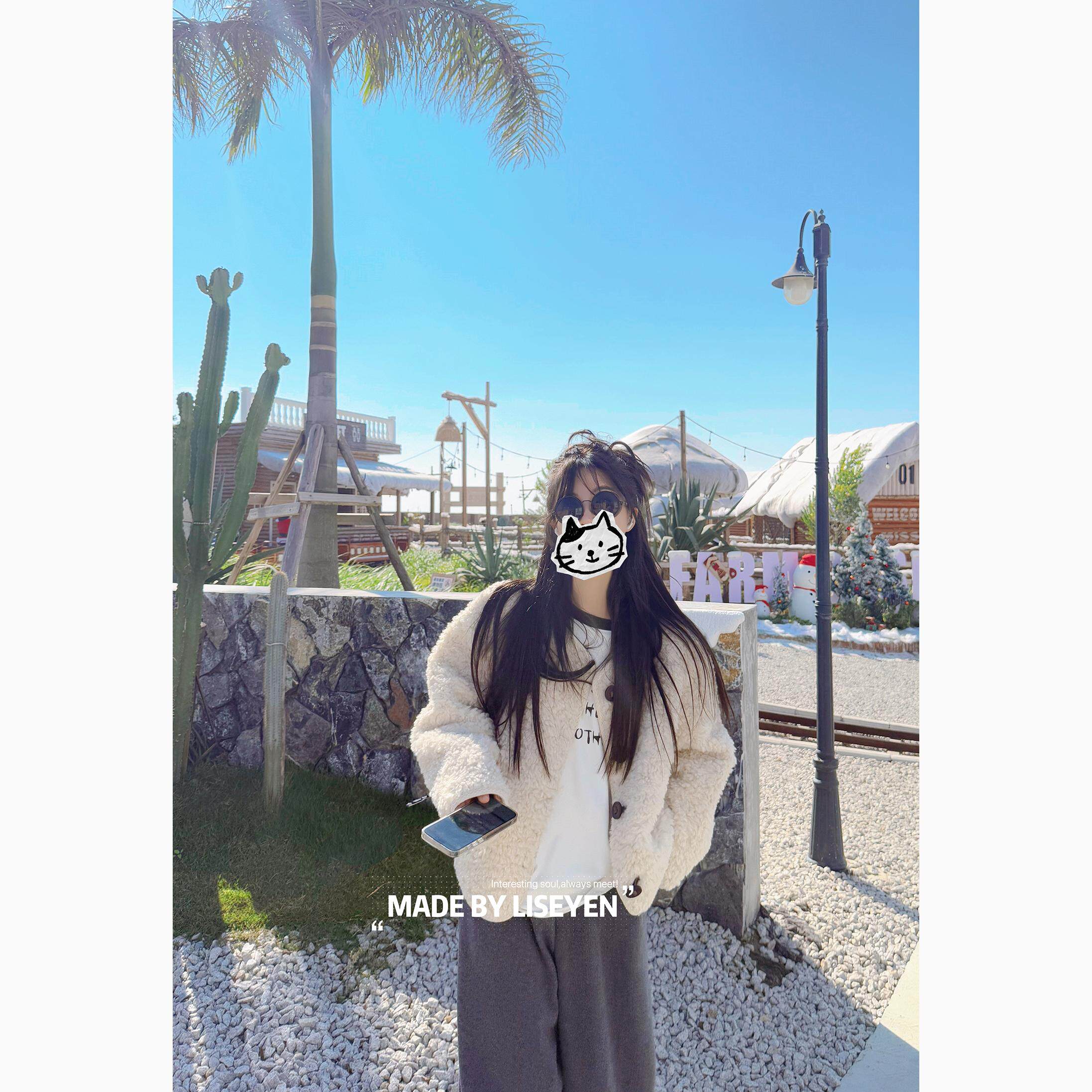 2025年春季新款LISEYEN设计师原创 白色立体扣开衫外套