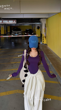 LISEYEN设计师 婴儿奶芙感 柔滑U型领弹力打底T恤女夏季长袖上衣