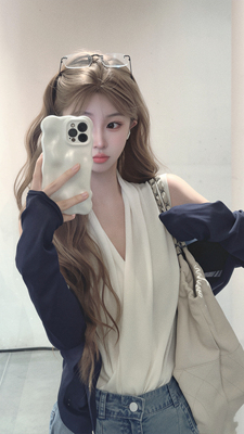 LISEYEN设计师款100莱赛尔天丝 垂坠堆叠设计感V领上衣 库存6