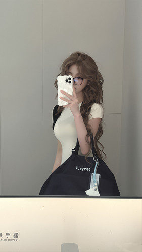 LISEYEN设计师原创 超好看又能装的健身包….请人手一只！！！