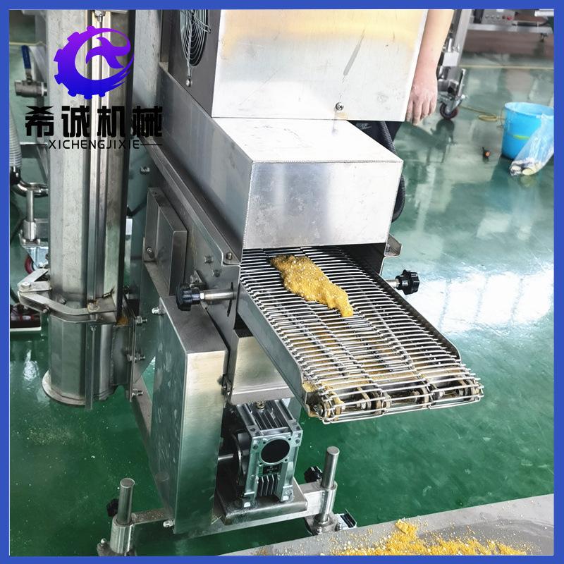 速冻油炸鱼块鱼排挂浆裹糠机上糠机全自动三文鱼片上浆上屑油炸机