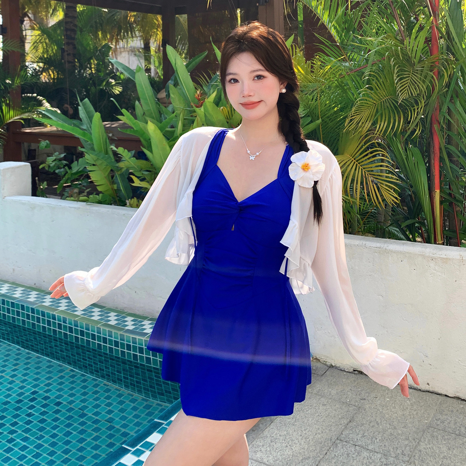 大码泳衣女2026新款爆款连体裙式长袖两件套高级感泡温泉度假泳装