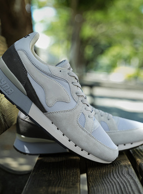 10.12 K.R 新款复古慢跑运动鞋百搭休闲鞋缓震科技透气防滑 探