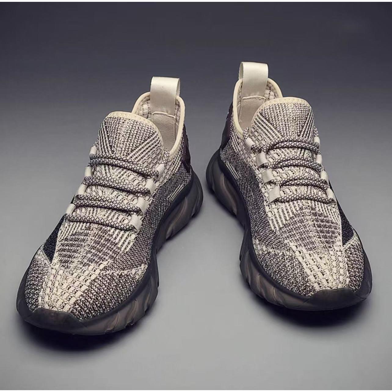 男鞋2025夏季新款透气飞织防臭运动鞋软底轻便跑步鞋男士休闲网鞋