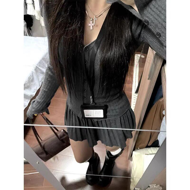 日系小个子灰色针织洋装子女早秋季新款高级感穿搭套装百褶短裙图片
