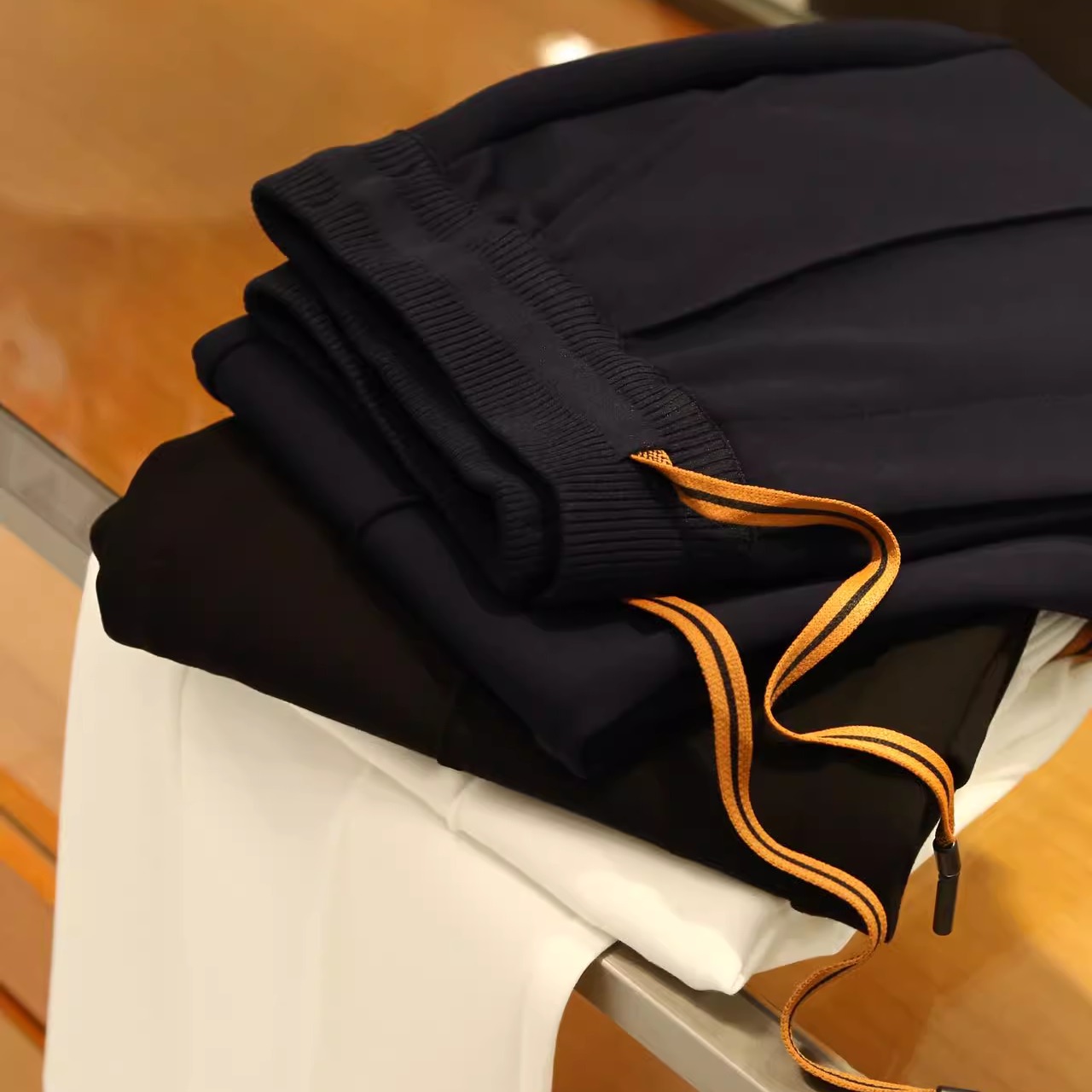 高阶奢品！柜上5800！进口空气棉！男士运动休闲纯色直筒针织卫裤