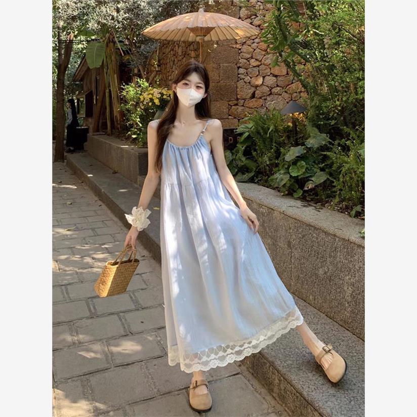 度假很仙甜美吊带连衣裙