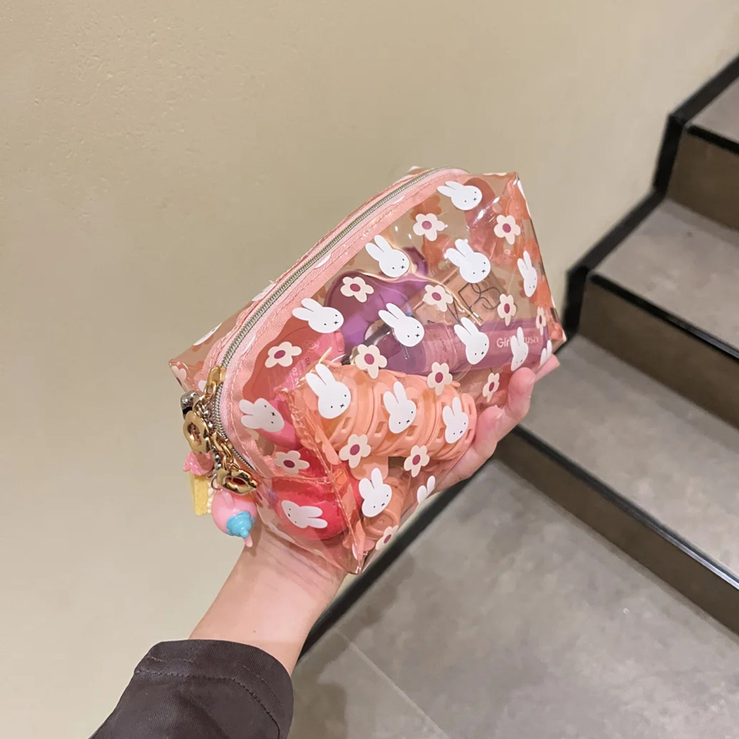透明防水小花兔子化妆包女学生可爱新款百搭便携手提收纳包洗漱包
