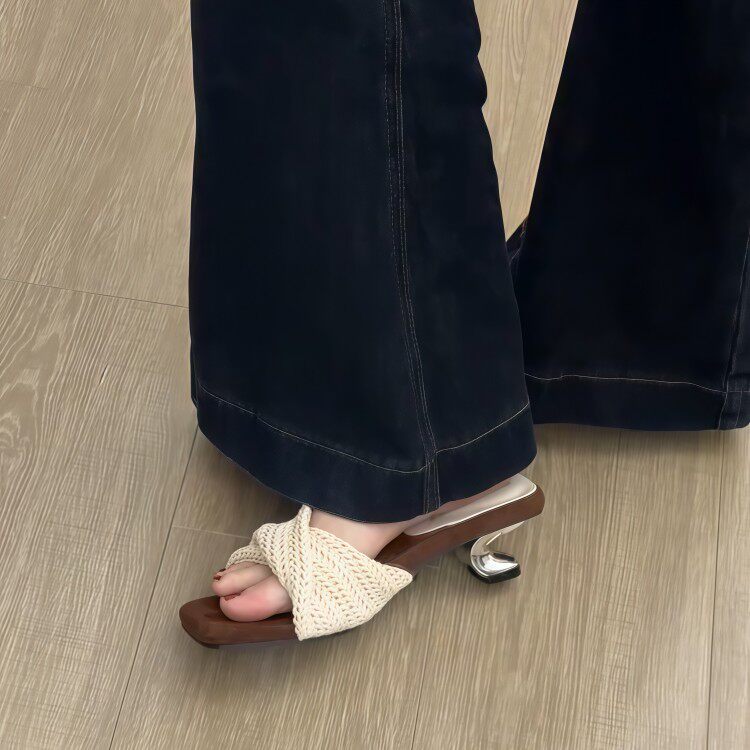 方头编织坡跟凉鞋高跟鞋女款夏季2026新款外穿时尚高级低跟不累脚