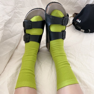 春夏牛油果绿色中筒袜ins潮风坑条袜纯色基础百搭原宿堆堆袜长袜