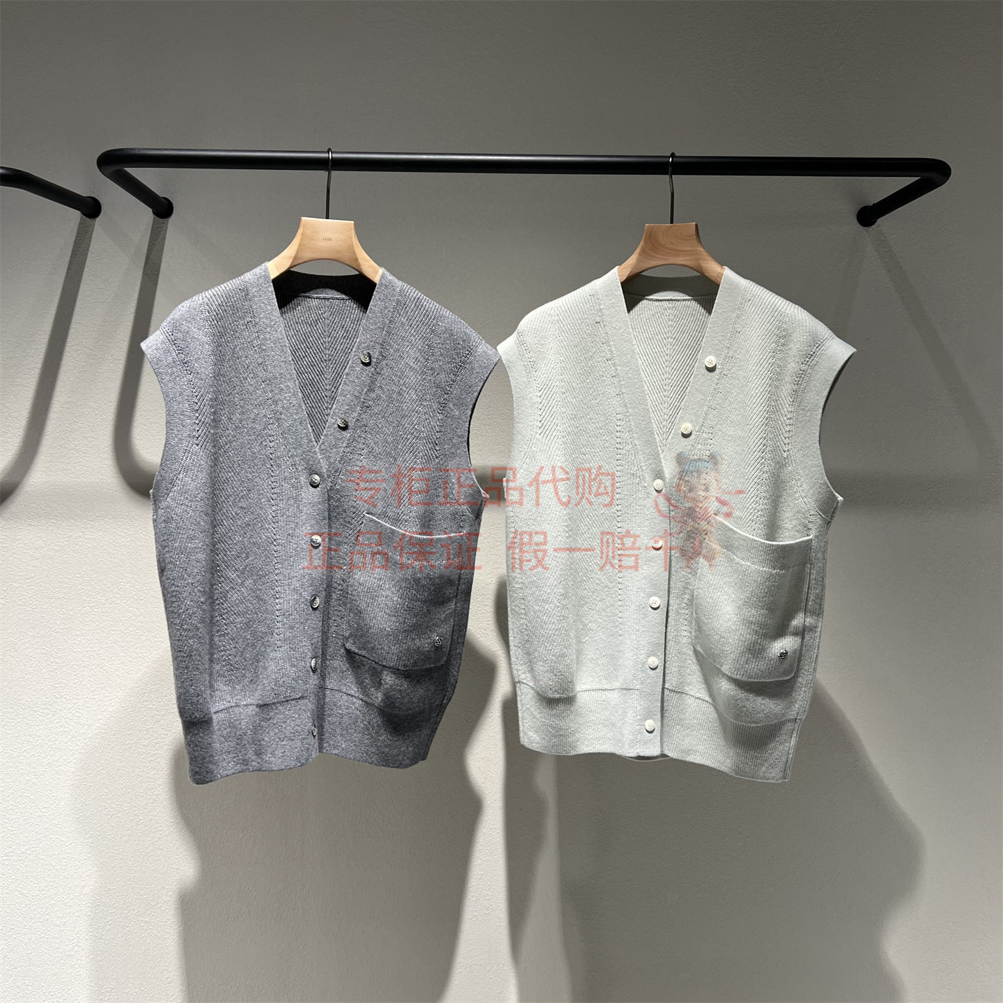 2Q1315530针织马甲背心上衣