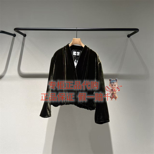 LESS羽绒服2Q0C15350
