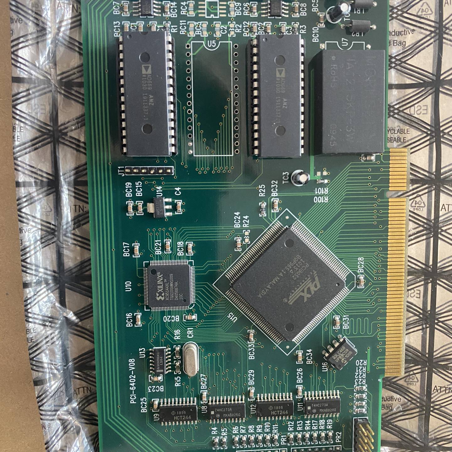 询价购-赛灵思XC95144XL芯片IC，PLX芯片IC，PC190