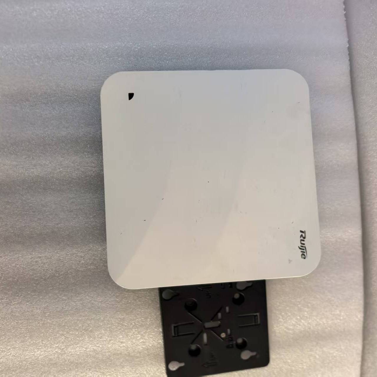 询价购-锐捷ap820-a(v3)  全千兆无线AP，实图片