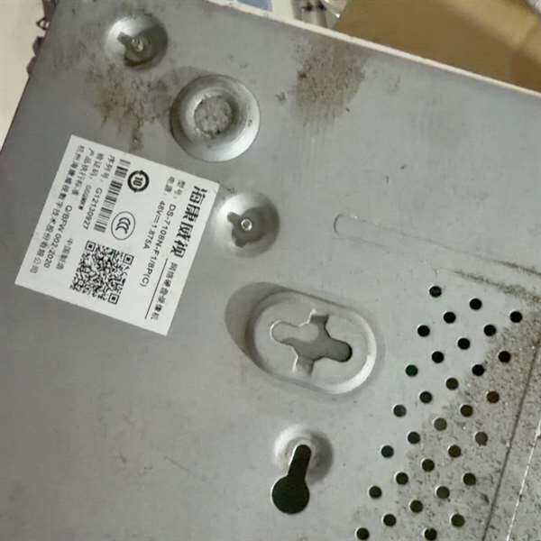 询价购-海康威视硬盘录像机盒型号DS一7108N-F1/