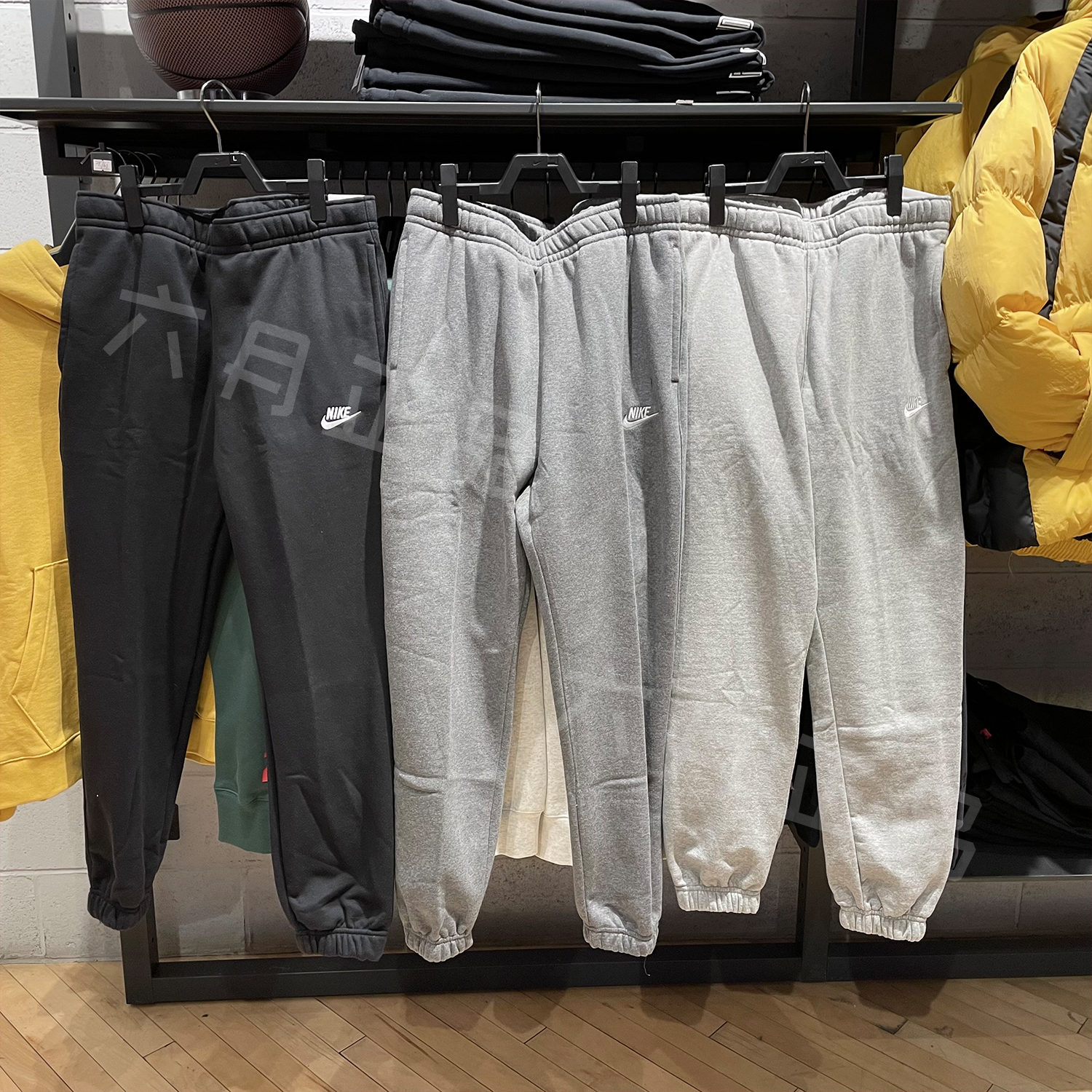 NIKE耐克运动休闲收口束脚宽松