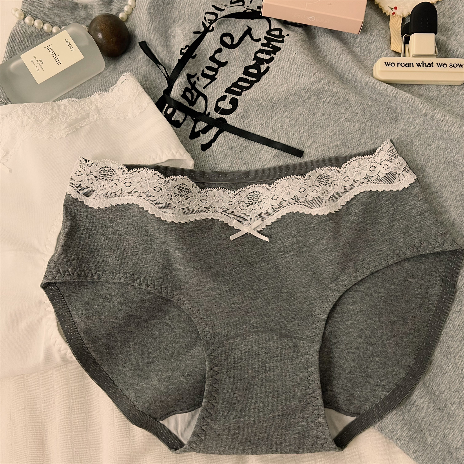 简约A类纯棉蕾丝边内裤女生全棉裆7A抑菌夏薄款中腰新款女士三角