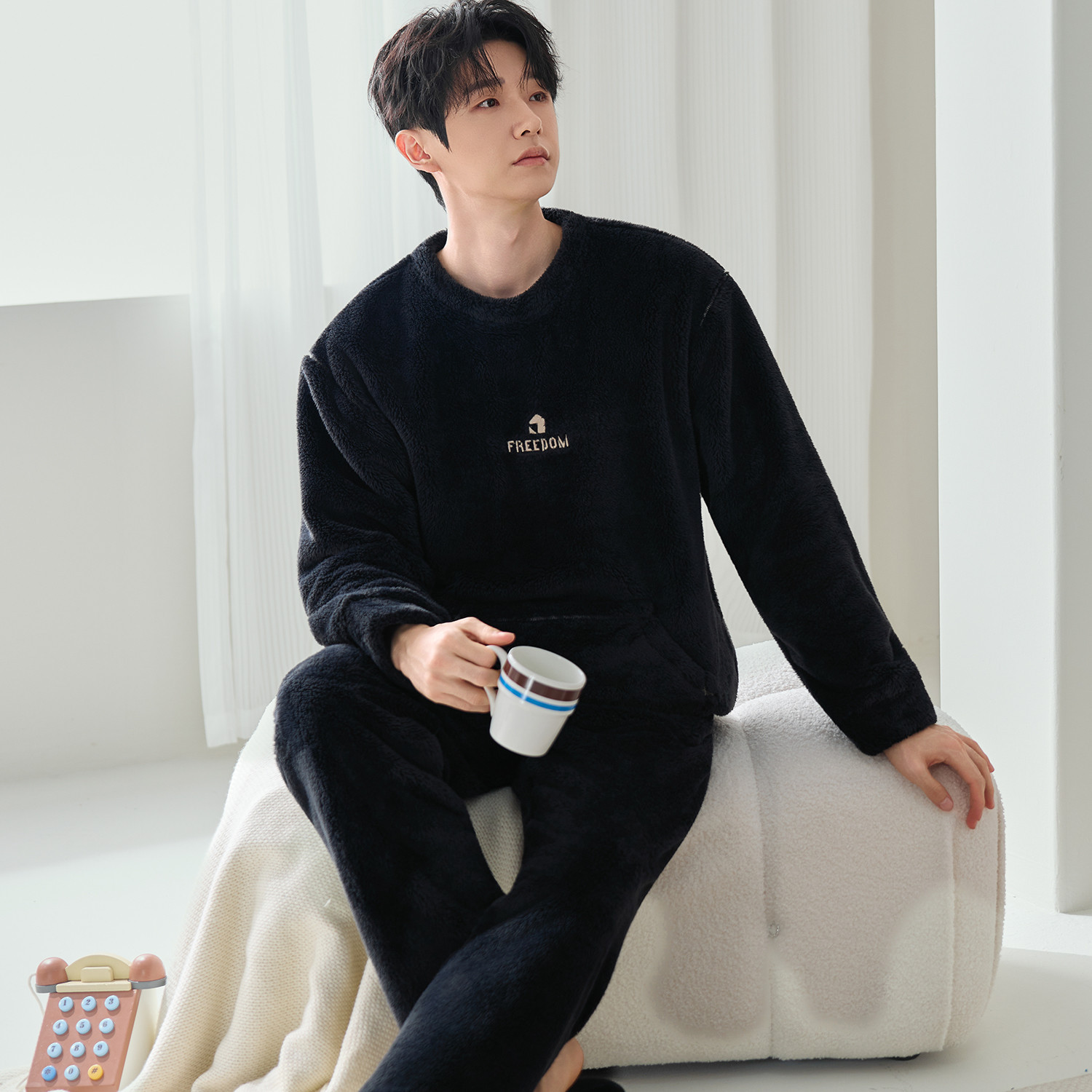 睡衣男款2025新款冬加厚可外穿青少年家居服高中男女学生宿舍套装