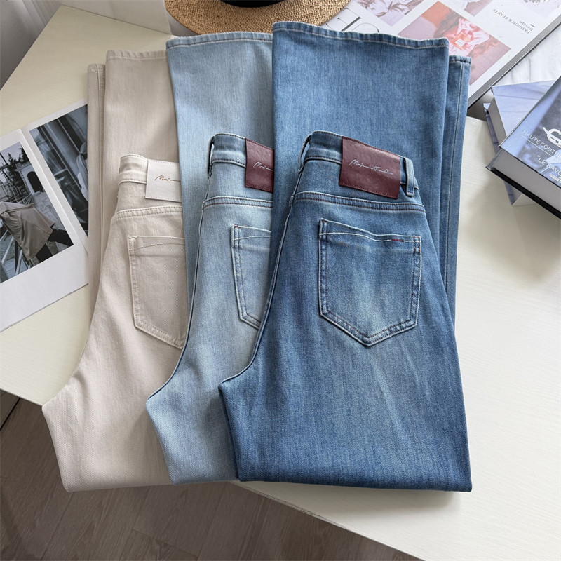 时尚出圈~！不贴腿四面弹 微喇牛仔裤女 春显瘦百搭直筒牛仔长裤