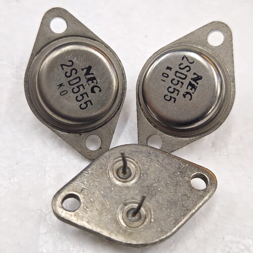 2SD555三极管金封音频配对管铁帽