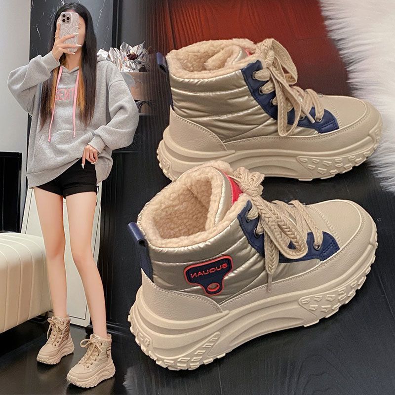 雪地靴女冬季新款时尚厚底松糕防滑加绒加厚保暖高帮运动棉鞋