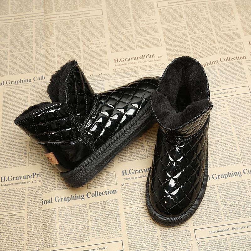 雪地靴女款新款冬季加绒加厚保暖百搭短靴女皮毛一体棉鞋