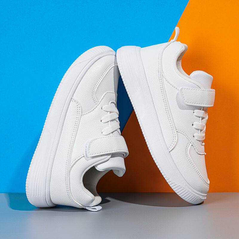 儿童运动鞋全黑色男童鞋子10中大童板鞋皮面跑步鞋女孩小白鞋12岁