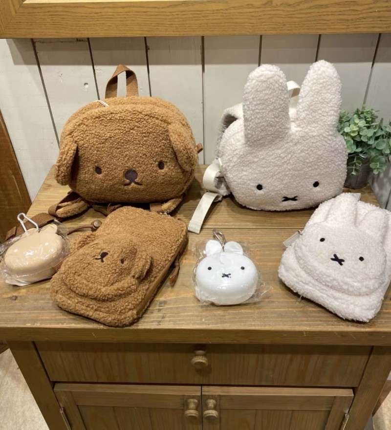 斜挎包双肩包羊羔毛可爱中