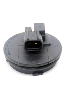 适用致尚XT风光360 五菱宏光S荣光 羚羊雾灯防水盖防尘盖插头