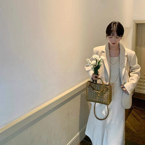 【金金宠粉】“法式小香裙”百搭时髦西装背心裙连衣裙QD233035-B
