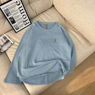 春秋毛圈棉内里圆领百搭圆弧下摆纯色刺绣背包兔卫衣26010942