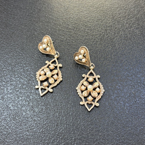 中古默认微瑕不退不换  珍珠镂空银耳环 装饰珠有掉皮