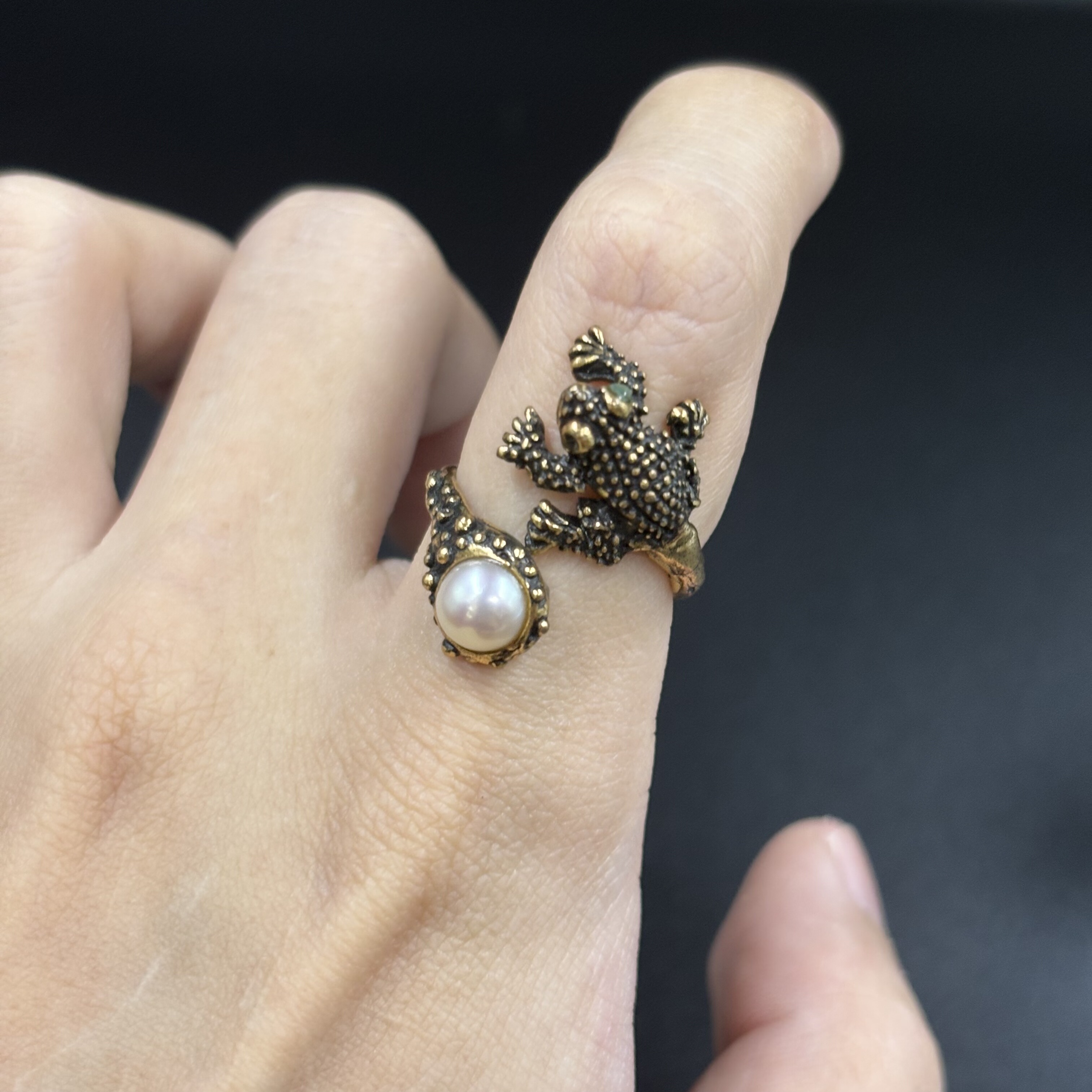 中古默认微瑕不退换 AJ品牌天然海珠金蝉戒指开口非银意大利