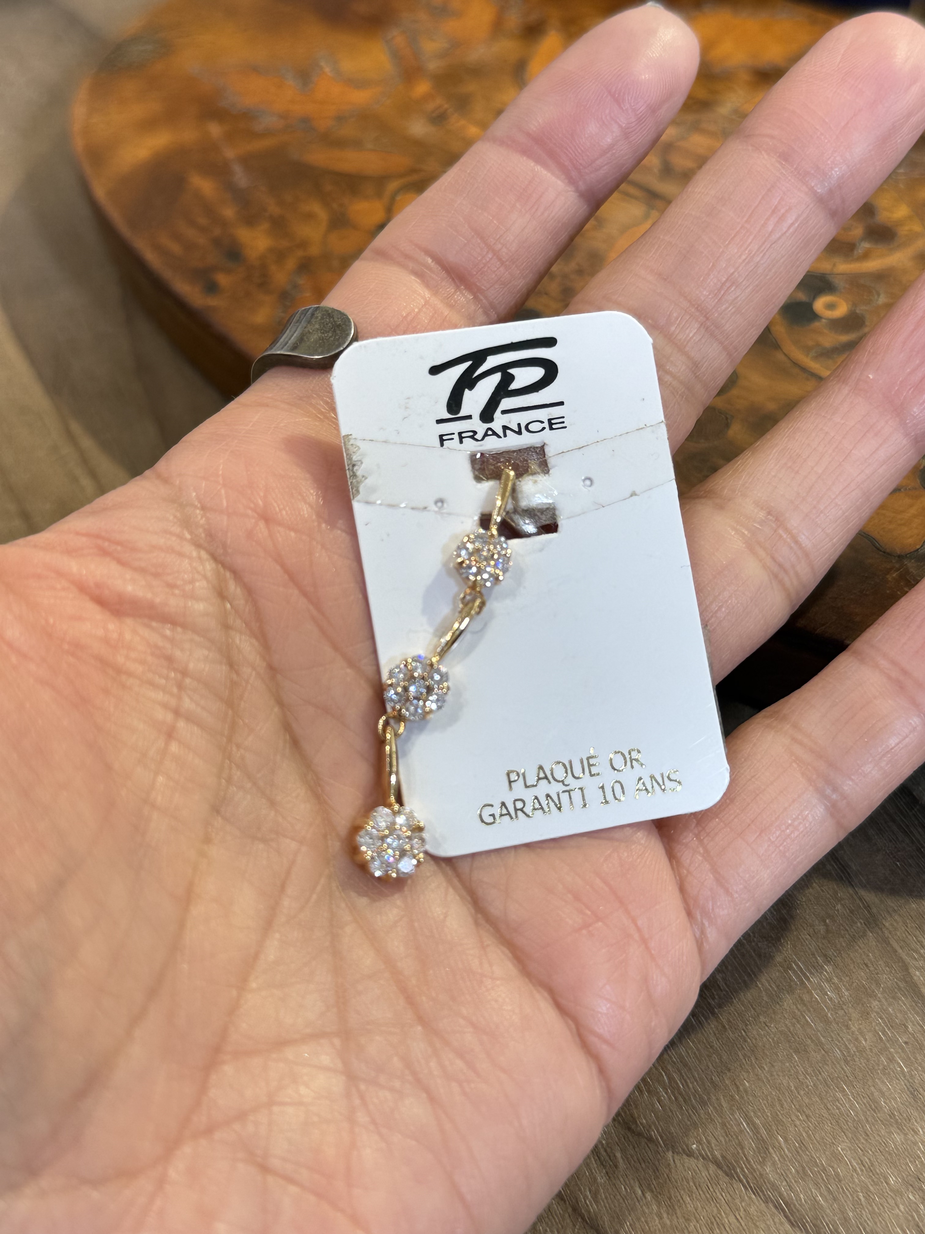 中古默认微瑕不退不换  法产保存品 6 K金 or 镀金项坠