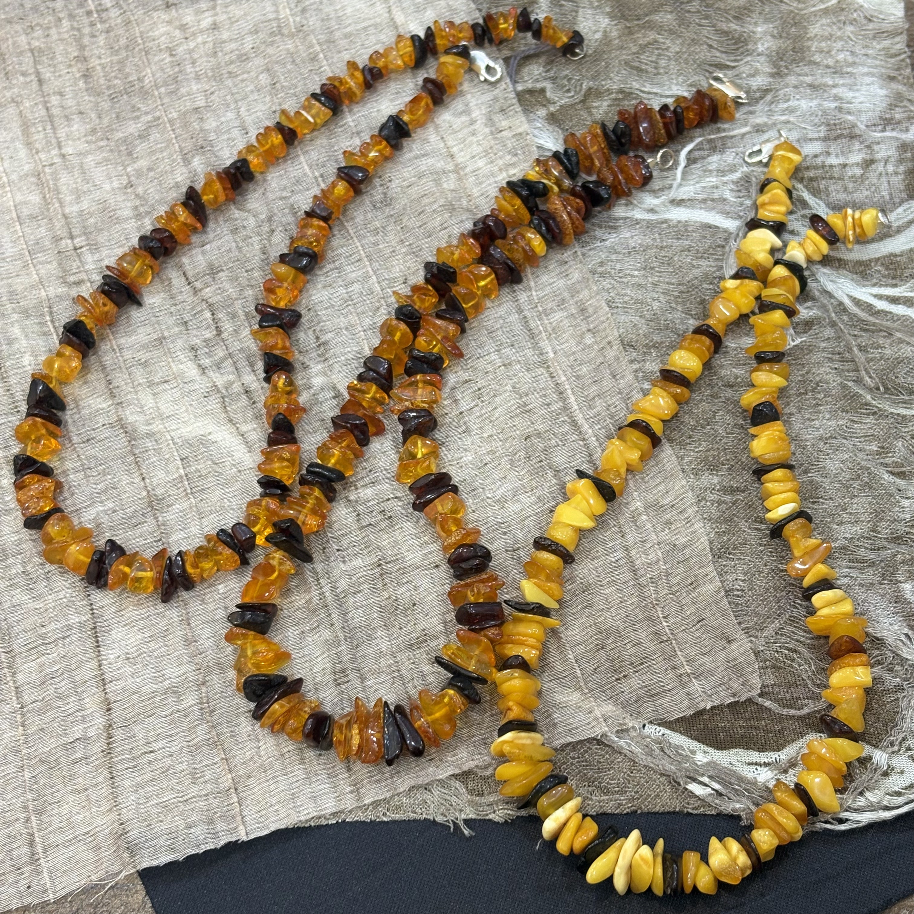 中古默认微瑕不退换 小蜜蜂老琥珀蜜蜡项链 意大利