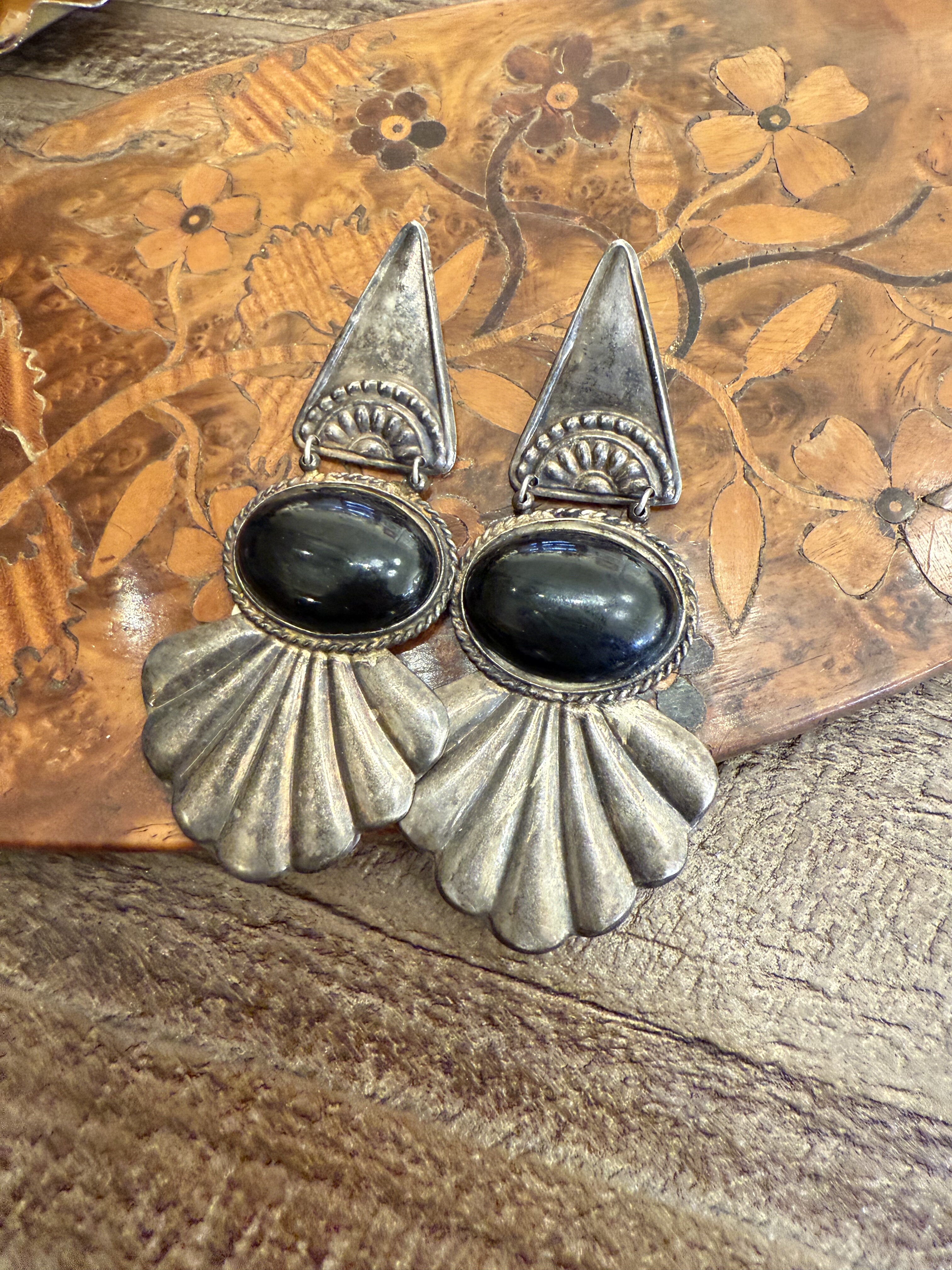 中古默认微瑕不退不换 老老亚克力银耳钉 意大利