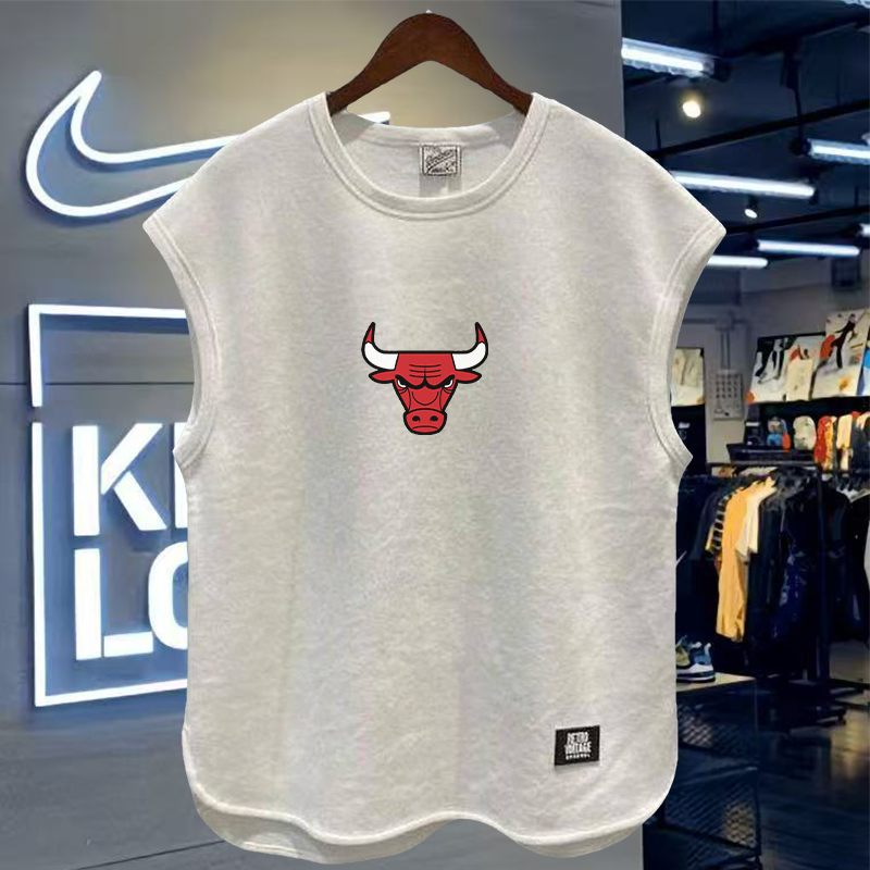 奥莱折扣 /有运费险 / 运动休闲棉背心 / 公牛队球服宽松无袖坎肩,男装,常规马甲,淘宝优惠券,粉丝福利购,淘宝优惠卷