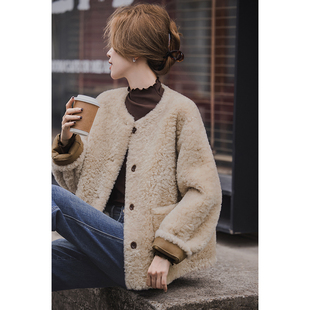 小谷粒慕斯皮草 慵懒感仿皮毛一体外套女秋冬新款简约百搭上衣
