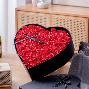 圣诞节心形礼盒鲜花水果包装盒大号送女生爱心生日小号口红礼物盒