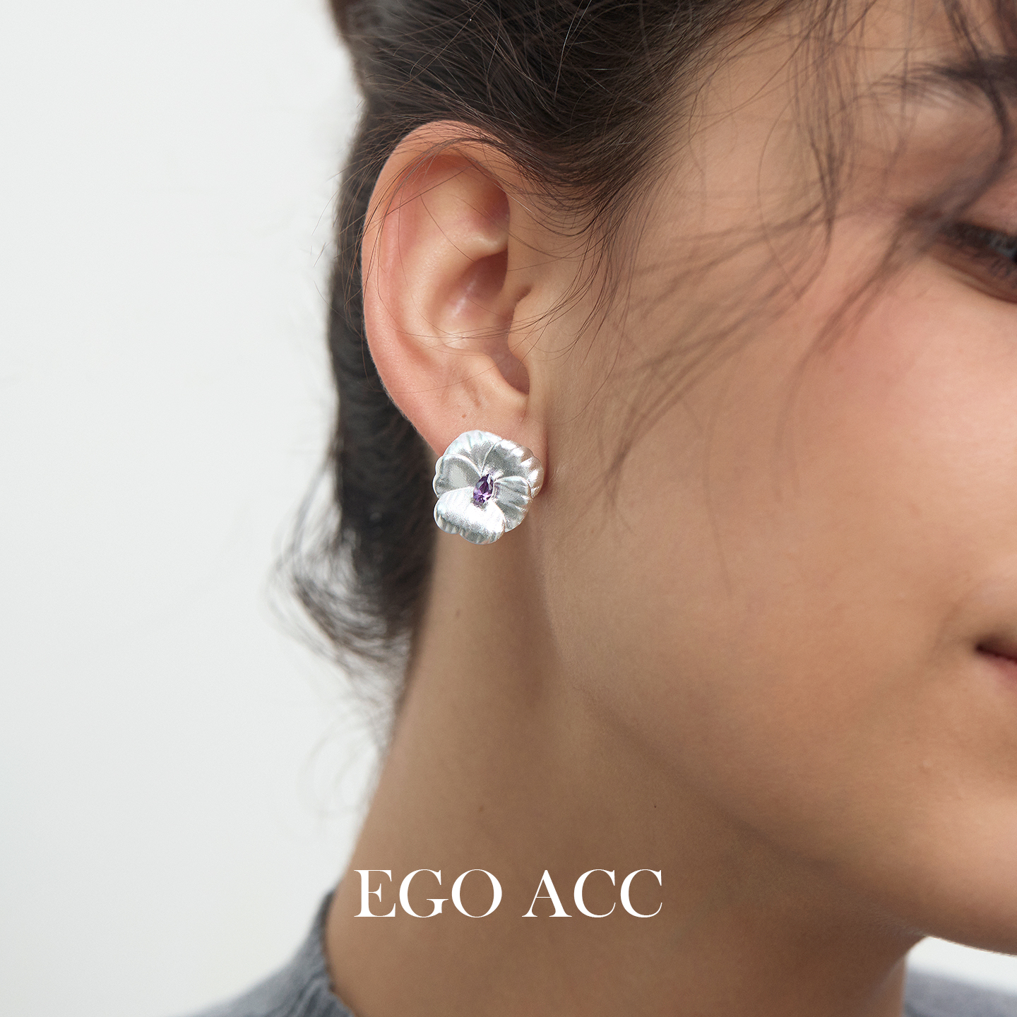 EGOACC复古哑光立体茶花耳钉