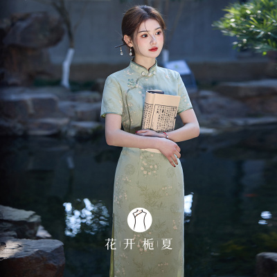 文艺少女绿色旗袍日常可穿