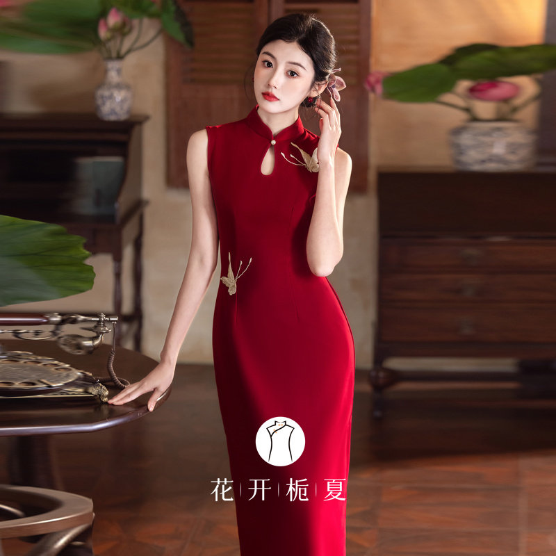 新中式绝美气质长款红色旗袍图片