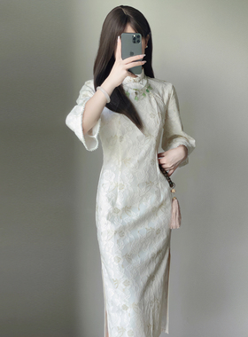 白色雪尼尔倒大袖旗袍2023秋季新款新中式改良年轻款少女国风裙子